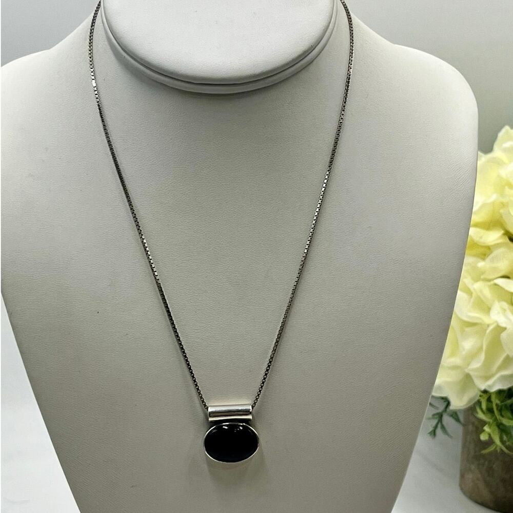 SU 925 Sterling Silver Large Oval Onyx Stone Slider Pendant‎ and Chain Necklace